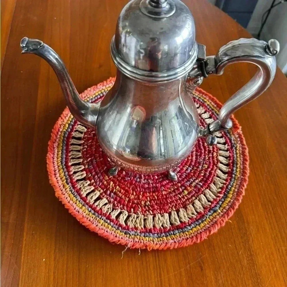 Vintage Georgian Court International Silver Co. Silver Soldered Coffee pot - Picture 3 of 8